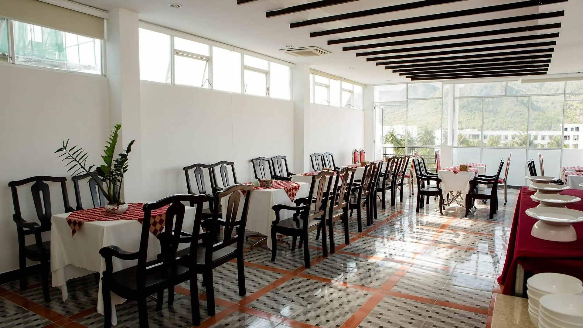 Hotel Emerald Nha Trang
